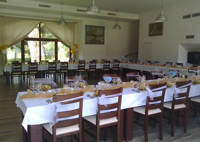Vanuvecky Dvur Πανσιόν 3*